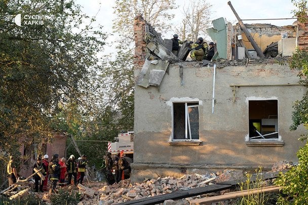Удосвіта 20 червня російські війська вдарили КАБом по Харкову. / © Суспільне Харків