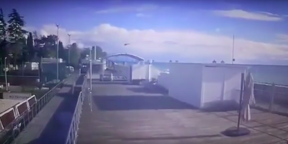У Мережі з'явилося відео падіння вертольота в Сочі