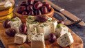 Маринована бринза з маслинами