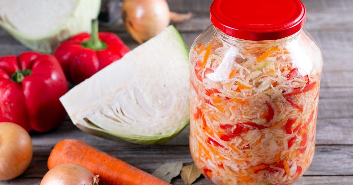 Закусочна капуста з болгарським перцем