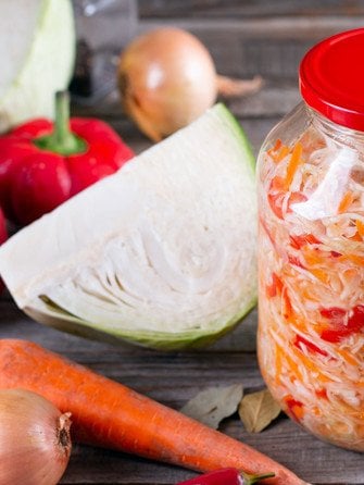 Закусочна капуста з болгарським перцем