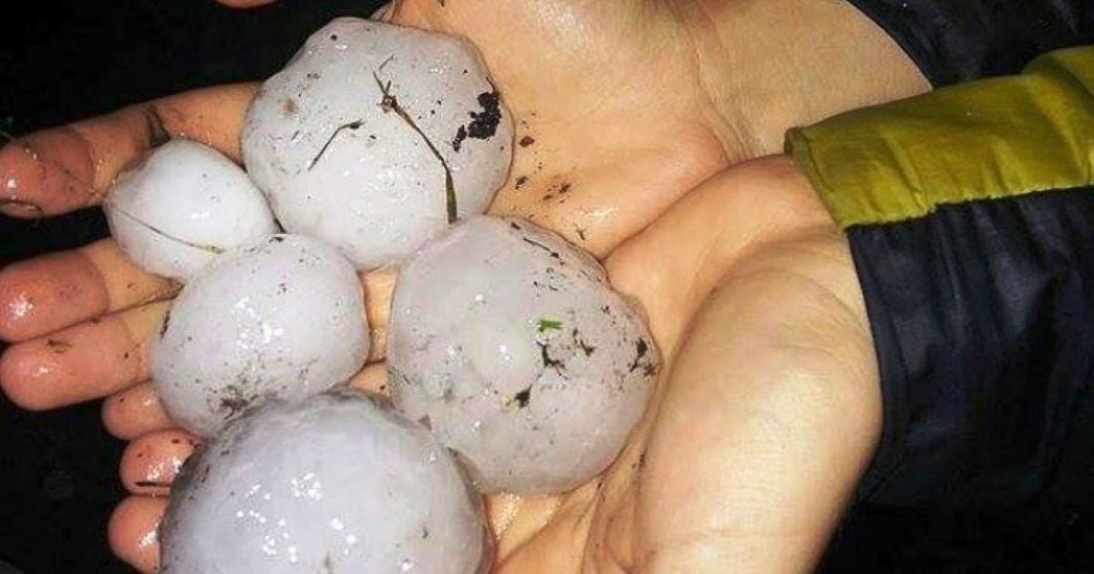 Ливни и град: на Закарпатье объявили штормовое предупреждение