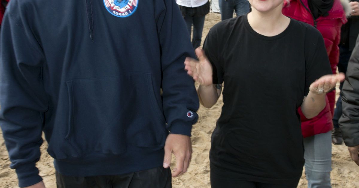 Леди Гага и Тейлор Кинни