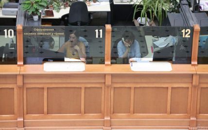 Украинские банки блокируют счета по требованию государственных и частных исполнителей: список учреждений