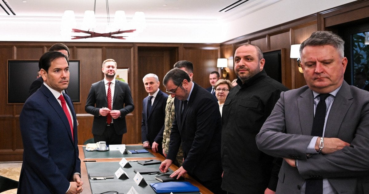 Американская и украинская делегации на переговорах во Флориде 30 ноября