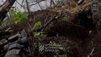 Воїни ЗСУ показали відбиття ворожого штурму на Донеччині