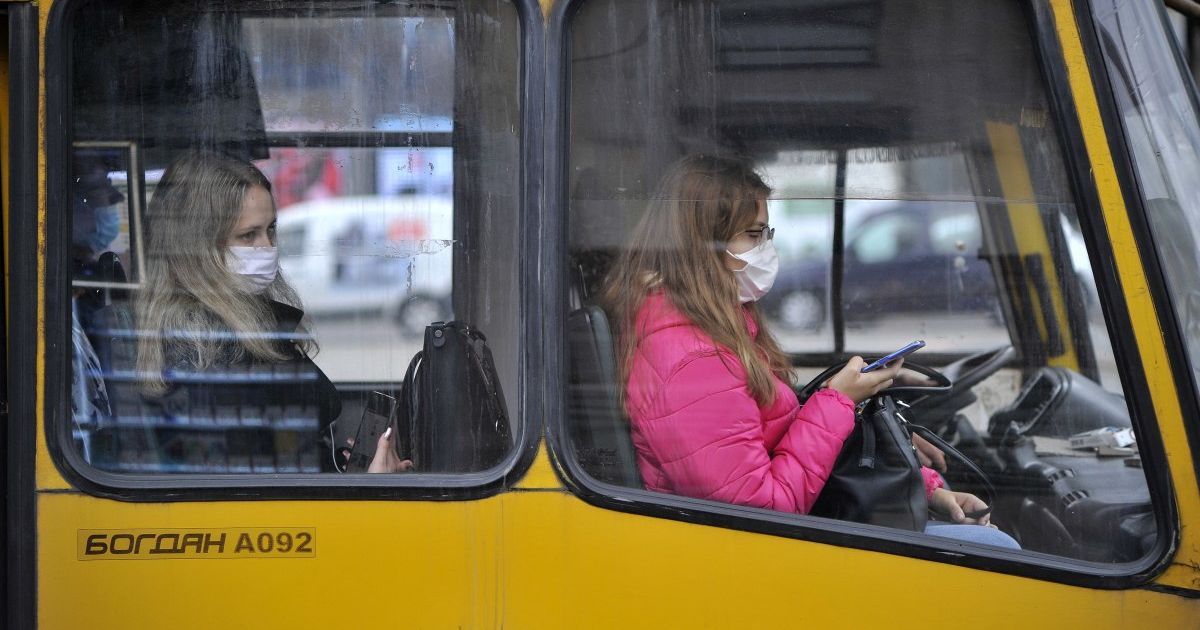 Общественный транспорт в Киеве двигается с задержкой