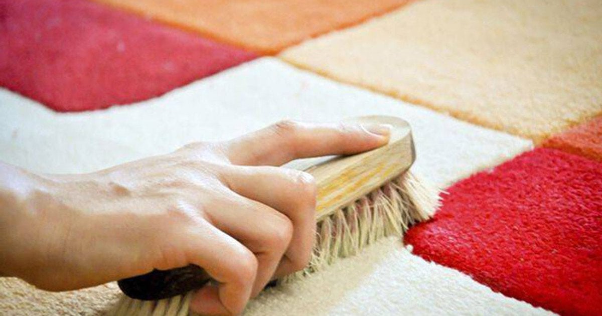 Як почистити килим