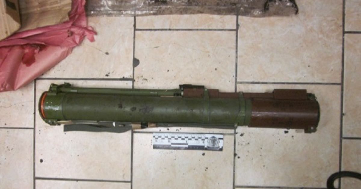 В столичном метро мужчина вез противотанковый гранатомет