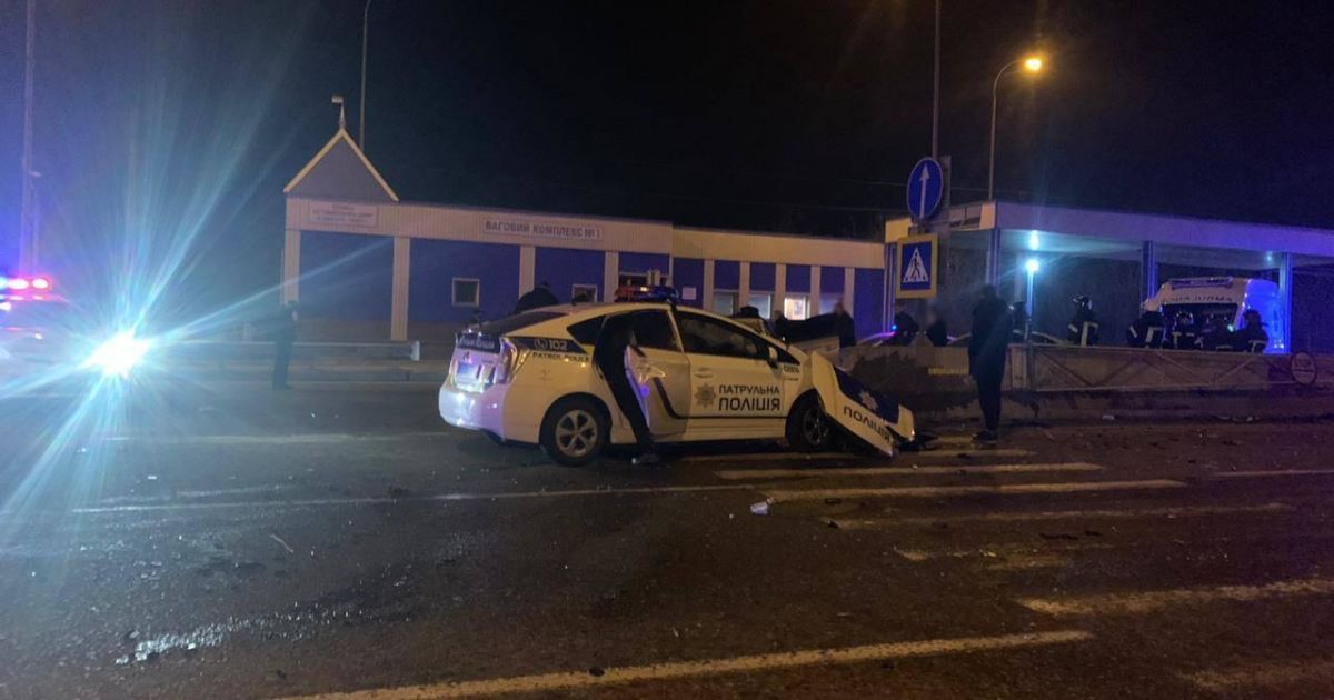 В обох авто були поліцейські: стали відомі подробиці смертельної ДТП з патрульними на трасі Київ-Одеса