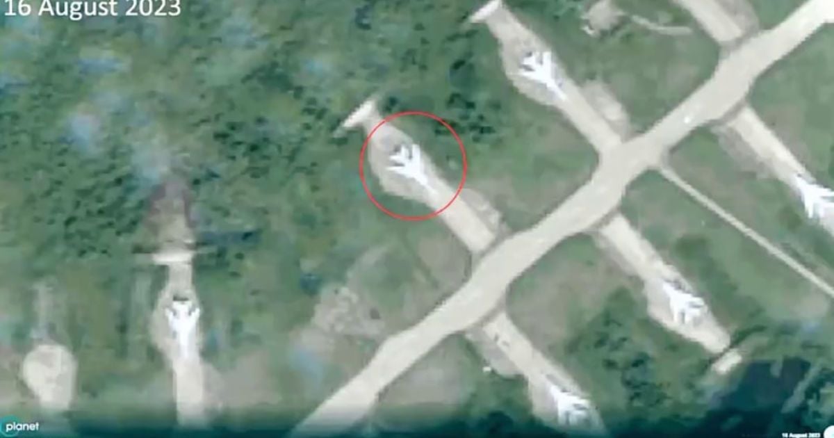 Супутникове фото аеродрому "Сольці" після знищення бомбардувальника Ту-22М3