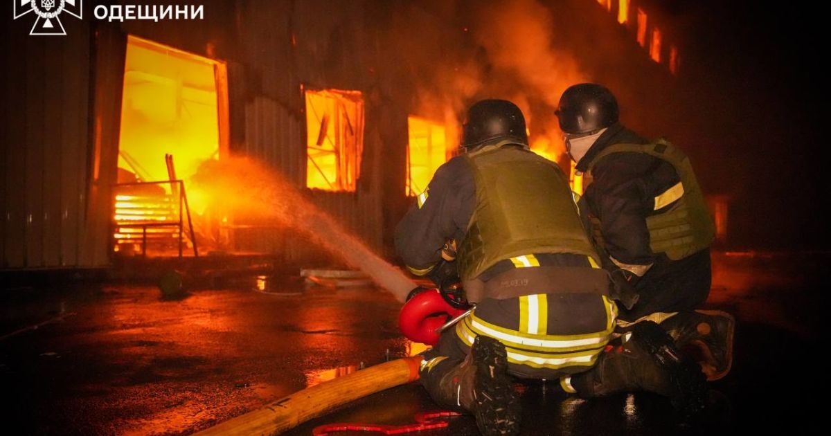 Ракетний удар РФ по складах "Нової пошти" в Одесі