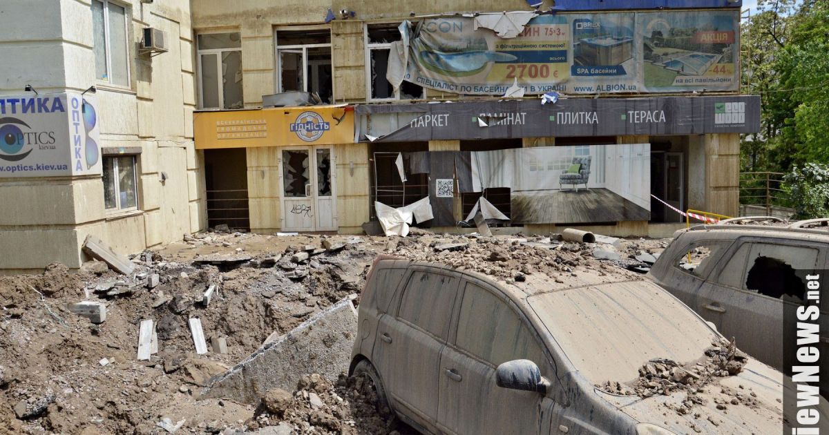 вибух труби в Києві_1 / © facebook.com/avgusew