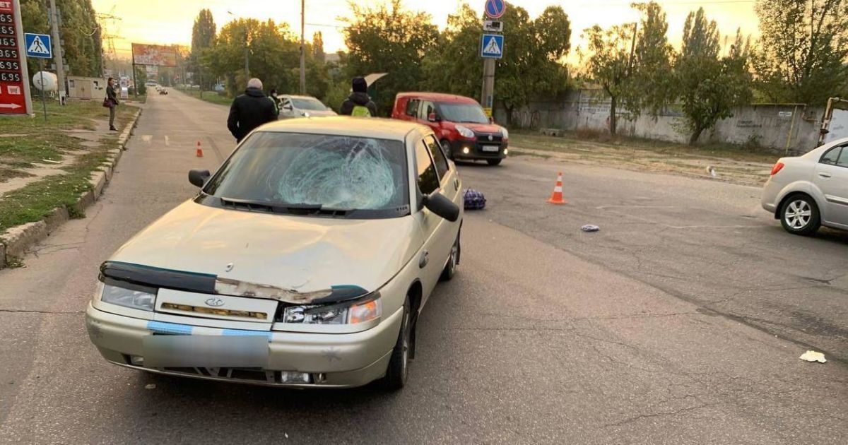 В Николаеве водитель сбил пешехода: женщина не дождалась приезда "скорой"
