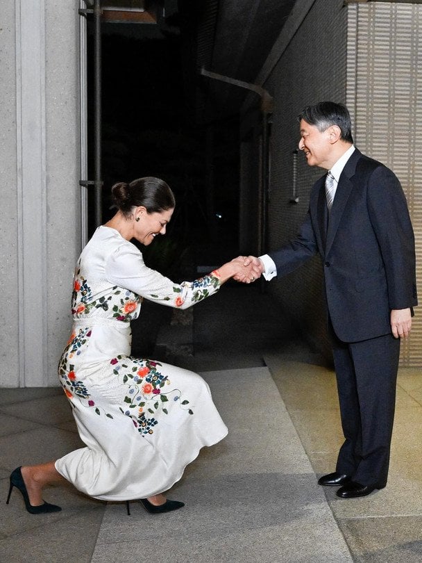 Кронпринцеса Вікторія та імператор Нарухіто, фото: Jessica Gow/TT / © Шведська королівська родина/Instagram