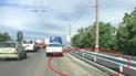 В Киеве только что отремонтированную дорогу испортили перегруженные бетоновозы