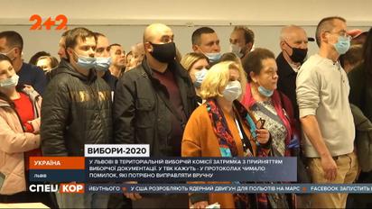 Во Львове продолжается подсчет голосов: по результатам экзит-пола лидирует Андрей Садовый