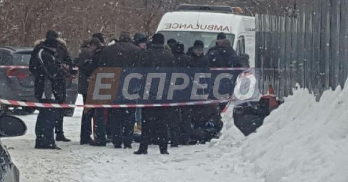 У Києві невідомі застрелили чоловіка біля бізнес-центру