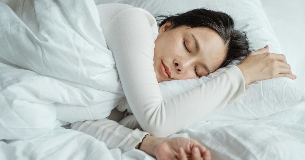 The Health Benefits of Sleeping on Your Left Side