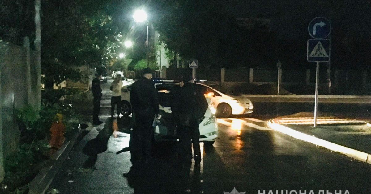 В Ивано-Франковске мужчина устроил стрельбу на улице и ранил местного жителя: фото