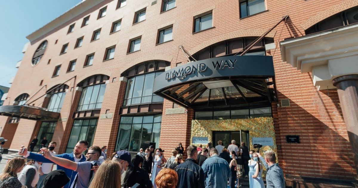 Diamond Way: в Киеве открылся первый бриллиантовый салон с бизнес-возможностями