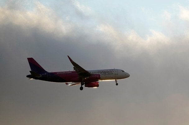 Європа наближається до авіаколапсу: компанії можуть "посипатись" уже восени