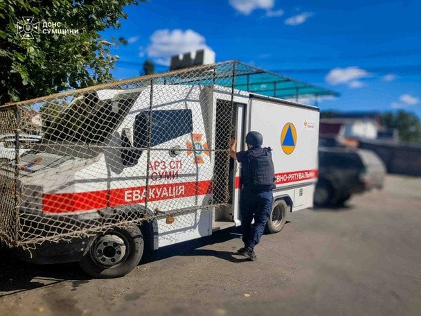 Атака РФ на поезд на Сумщине 8 сентября / © ГСЧС Украины