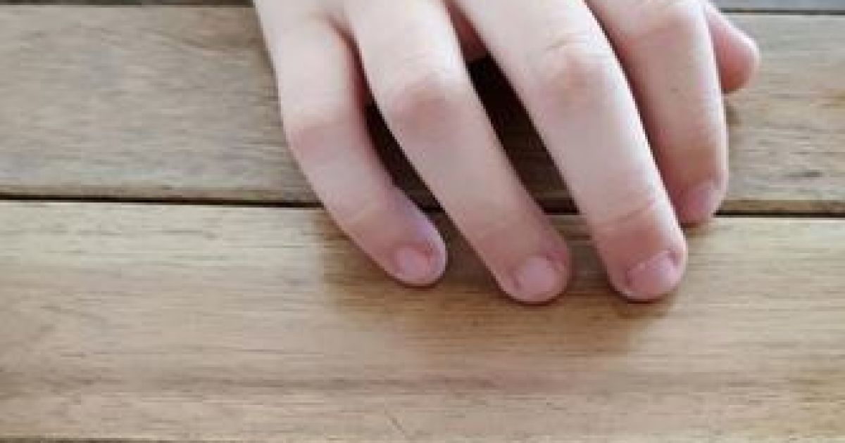 Рука дитини