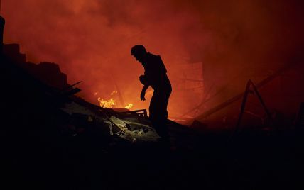 Под Москвой произошел масштабный пожар на рынке (видео)