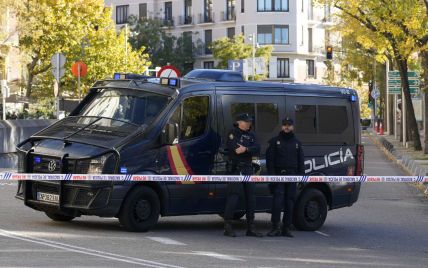 Посольство України в Мадриді знову оточила поліція: що відомо