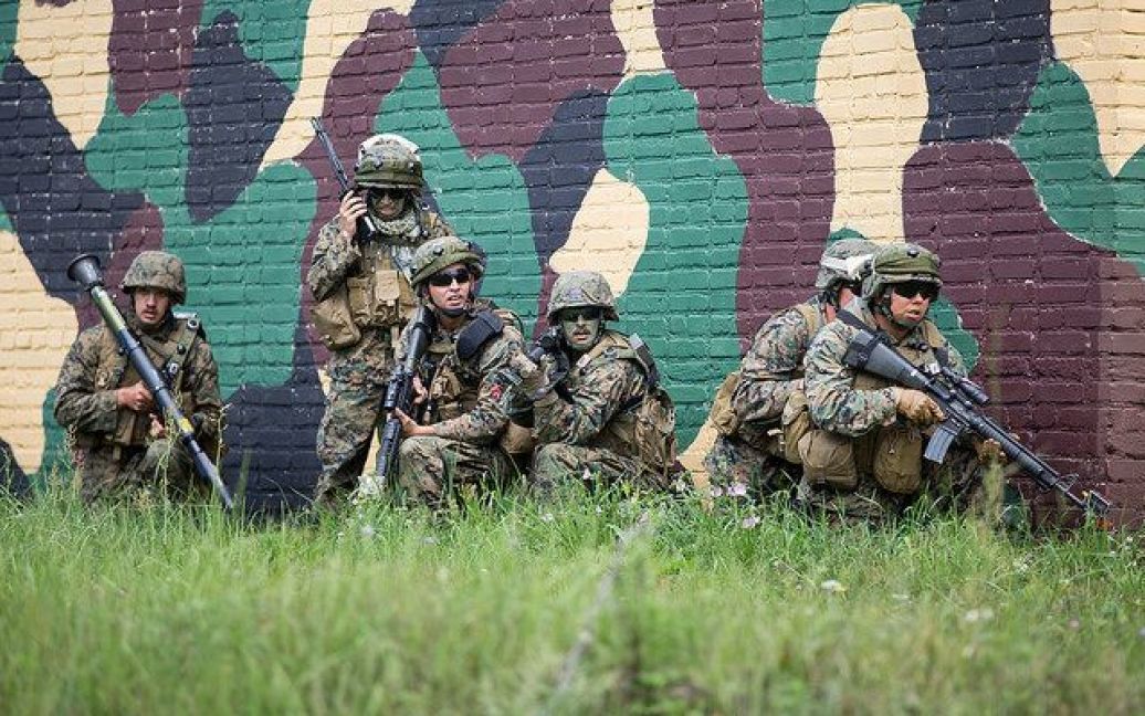 Военные учились столкновениям в условиях гибридной войны. / © flickr.com/nato