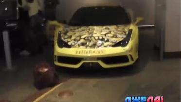 Желтый Ferrari любитель мультиков разрисовал десятком Миньонов