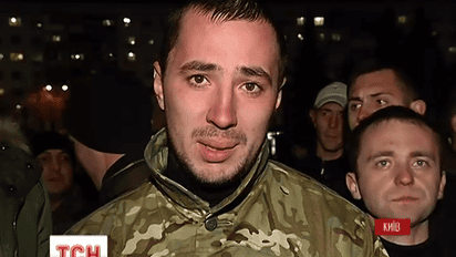 Під ЦВК триває мітинг проти рішення Центрвиборчкому щодо виборів у Павлограді
