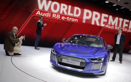 У Audi розповіли про випуск електрогіперкара R8 e-tron