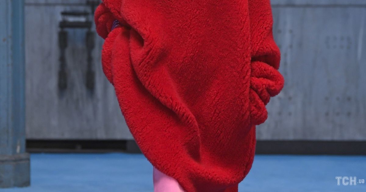 Колекція Raf Simons прет-а-порте сезону осінь-зима 2021-2022 / © East News