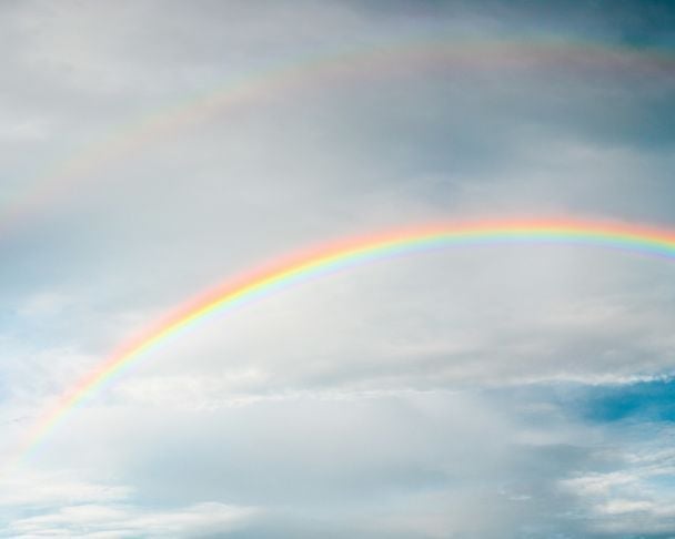 22 квітня вдень на небі з'явилася веселка — буде багато меду / © Unsplash