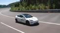 Електрокар Tesla із манекеном за кермом побив власний рекорд. Відео