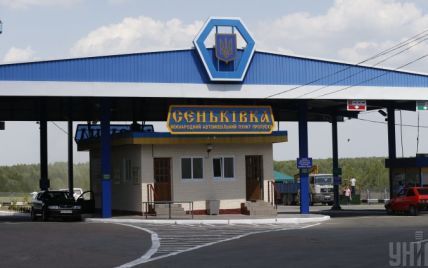 Росіяни з мінометів обстріляли прикордонне село Сеньківка на Чернігівщині