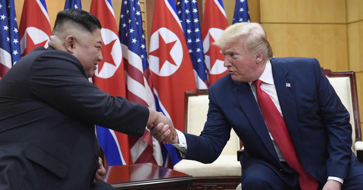У Трампа таємно готуються до відновлення контактів з КНДР  --  Axios
