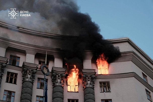 Наслідки удару по Кабміну 7 вересня / © Associated Press