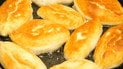 Пиріжки з м'ясом, смажені на сковороді