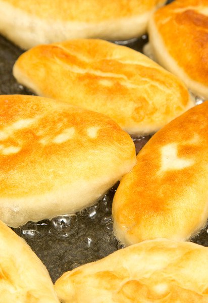 Пирожки с мясом, жаренные на сковороде
