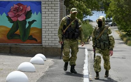 Самоубийства, огонь по своим, низкий уровень подготовки: российские эксперты рассказали о состоянии их армии
