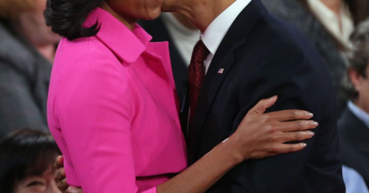 Барак и Мишель Обама 23 года вместе. / © The Yolanda Adams Morning Show