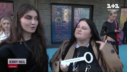 Alyona Alyona и Jerry Heil удивили всех на церемонии открытия «Евровидения» 