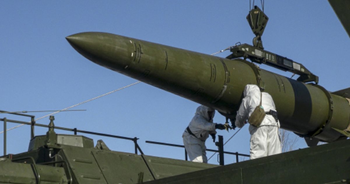 Росії не вистачає матеріалів для виробництва зброї