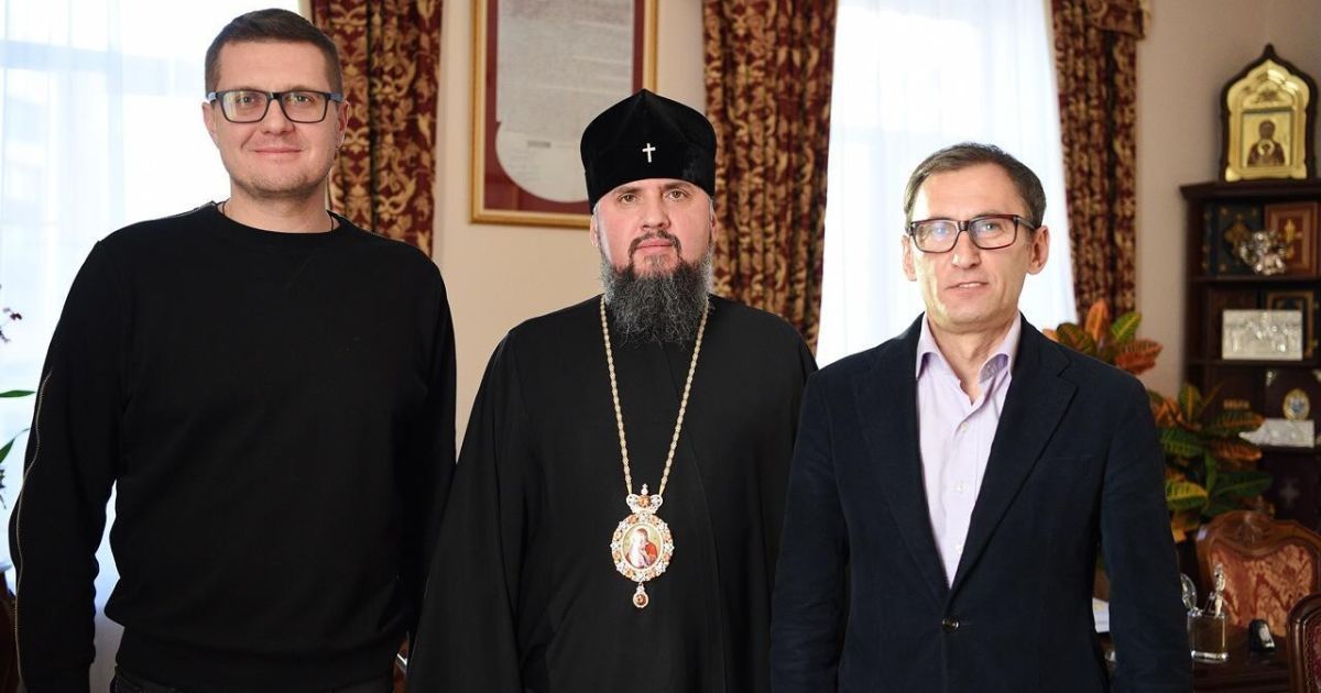 Баканов пришел на беседу к митрополиту Епифанию