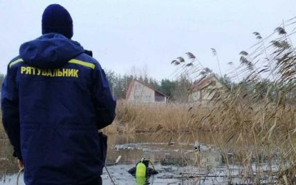 У Житомирській області у водоймі біля будинку знайшли тіло 2-річної дитини