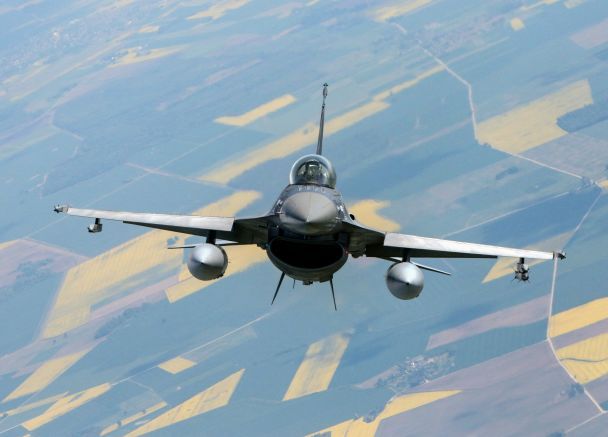 Надання винищувачів F-16 Україні / © Getty Images