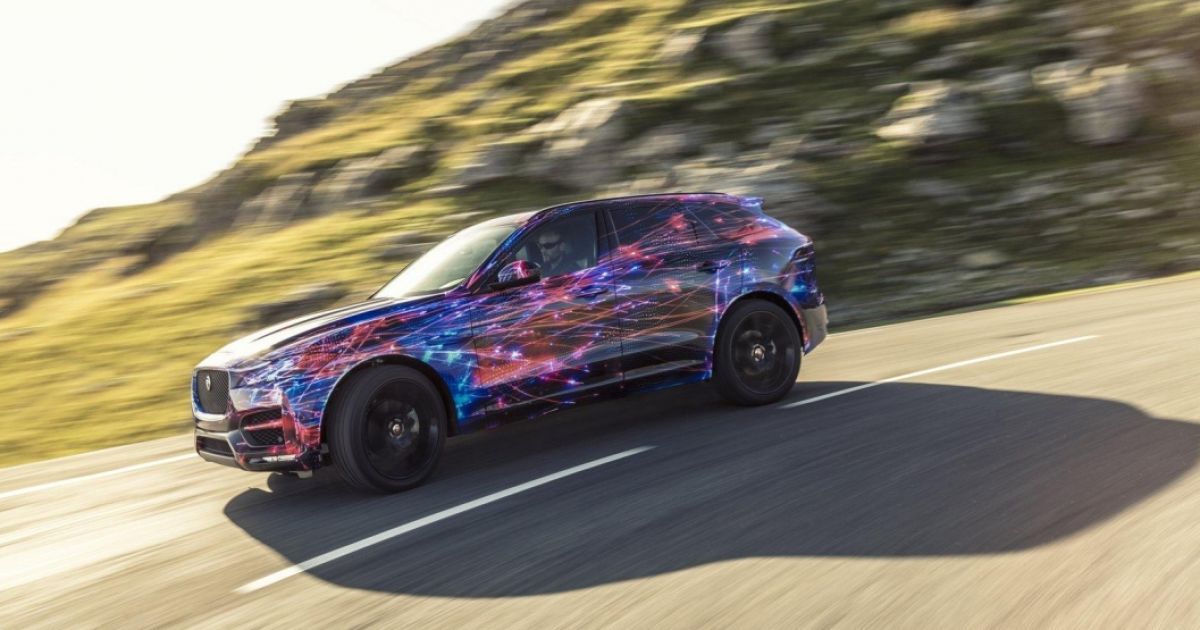 Jaguar раскрыл подробности о кроссовере F-Pace (видео)